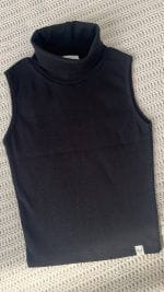 کراپ تاپ یقه اسکی مشکی